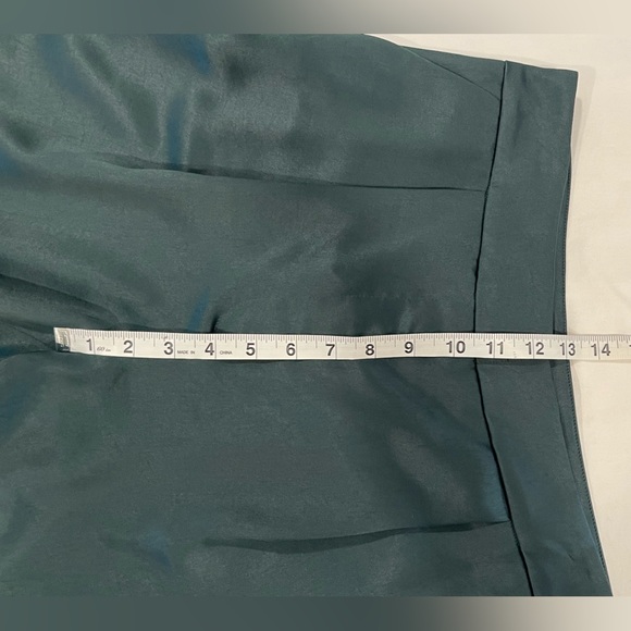 Veronica Beard | NWT | Satin Pants | Green | 10 - Picture 4 of 9